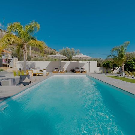 Nafplio Blue Topaz Poolside Villa Bagian luar foto