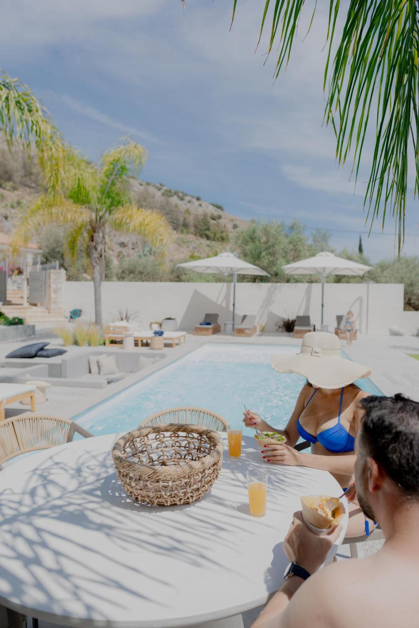 Nafplio Blue Topaz Poolside Villa Bagian luar foto